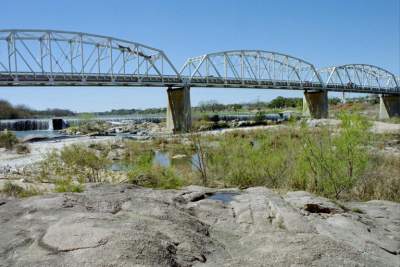 TEXAS LLANO BRIDGE2.JPG